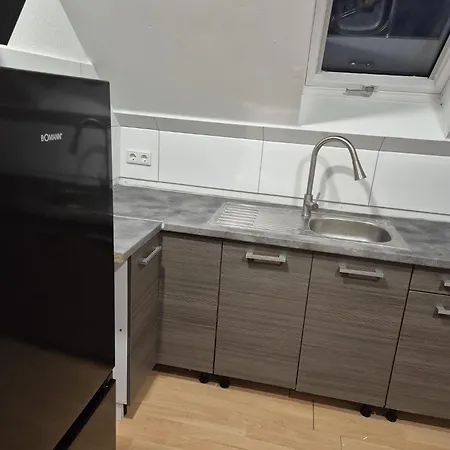 Und Claes Vendégház